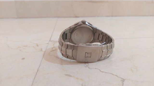 Reloj Tissot T775 Cronógrafo Titanio