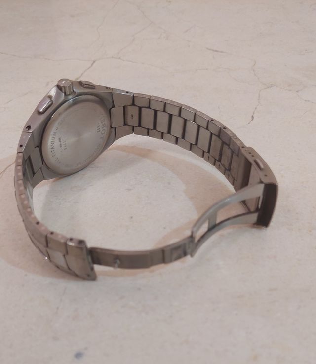Reloj Tissot T775 Cronógrafo Titanio