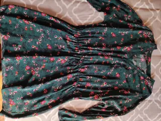 Vestido verde floral Promod