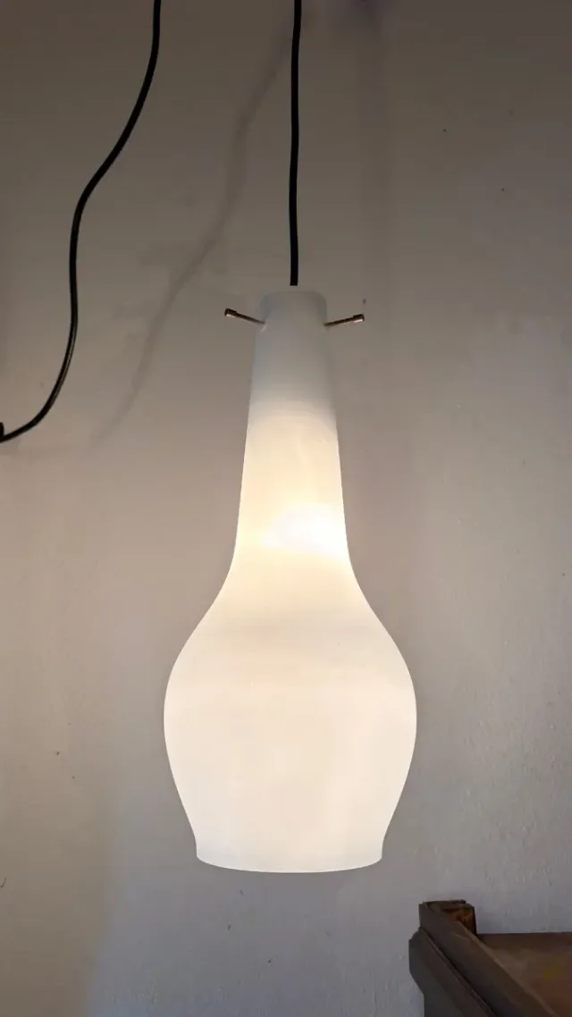 Lampada sospensione vetro opalino bianco anni '50
