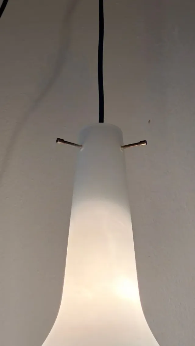 Lampada sospensione vetro opalino bianco anni '50