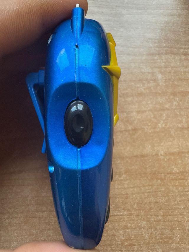 Digivice Bandai Azul y Dorado