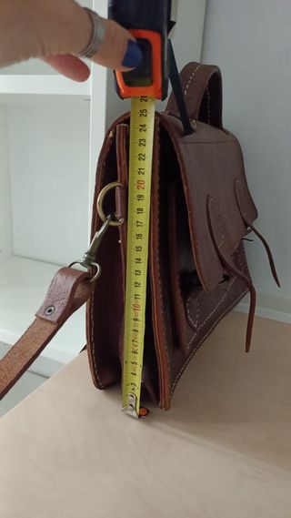 Bolso de cuero marrón