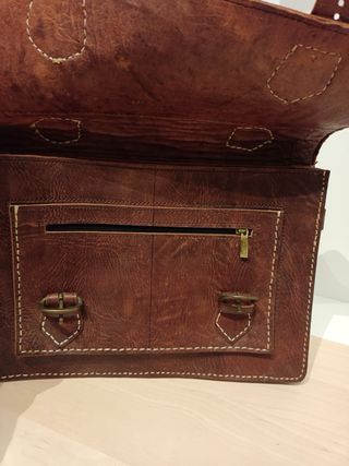 Bolso de cuero marrón