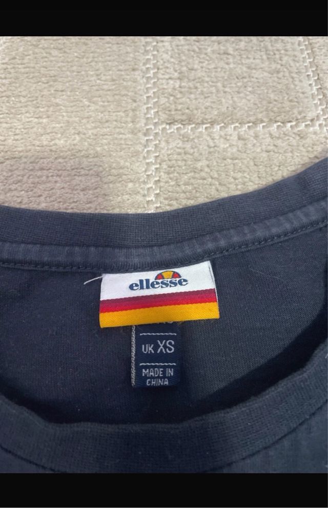 Camiseta Ellesse Negra Logo Grande