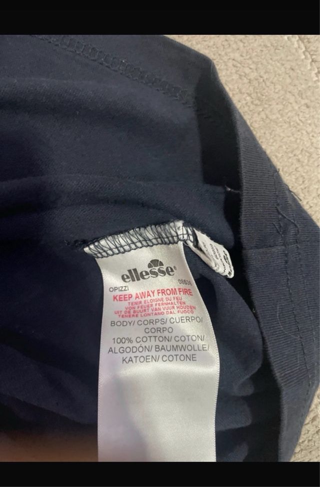 Camiseta Ellesse Negra Logo Grande