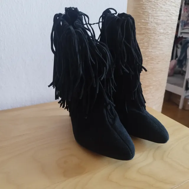 Botines Zara flecos negros T.37