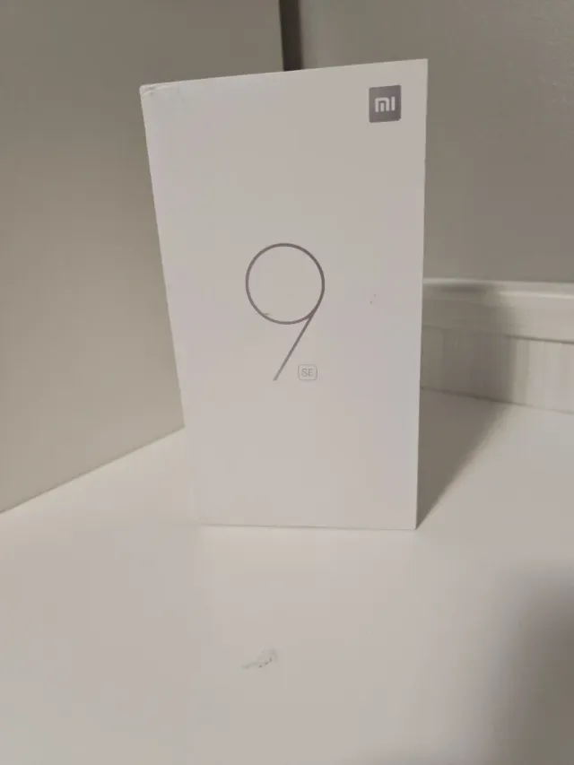 Caja Xiaomi 9 SE