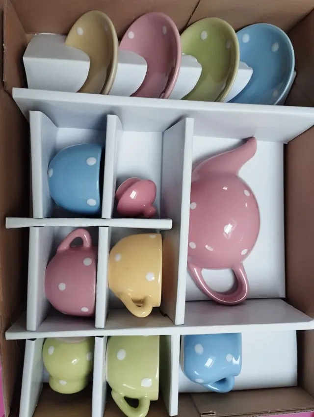 Juego de Té. Porcelana. Juguete