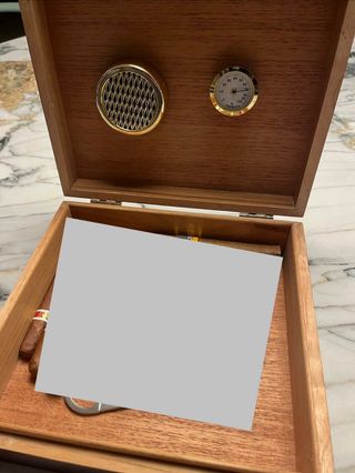 Humidor per sigari in legno scuro