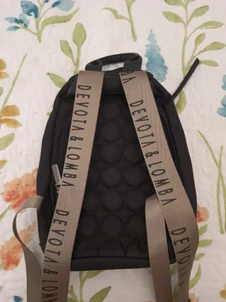 Mochila Devota & Lomba Negra.Entrega en mano