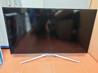 TV Samsung 40" UE40KU6400U Plata