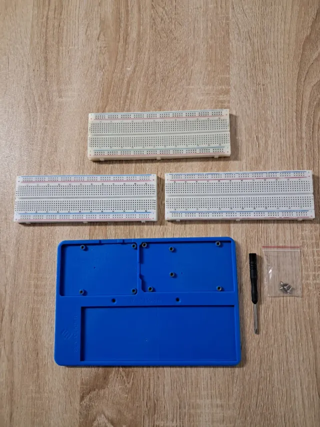 Soporte RAB para Arduino/Raspberry y 3 breadboards