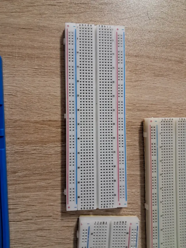 Soporte RAB para Arduino/Raspberry y 3 breadboards