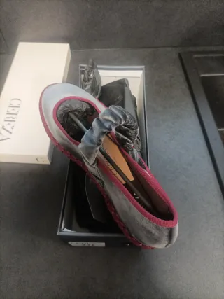 Manoletinas Cereza Gris/Rojo Talla 39 y 40