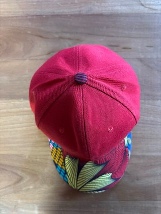 Gorra con visera estampada Capulana