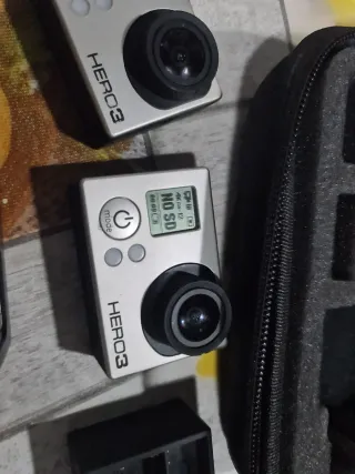 2 GoPro Hero 3 Black