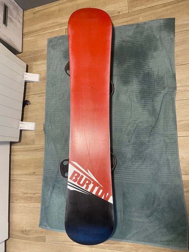 Tabla Snow Burton + Fijaciones BURTON