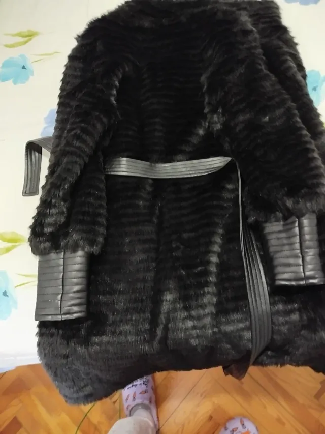 Abrigo VAN-DOS pelo suave negro talla L