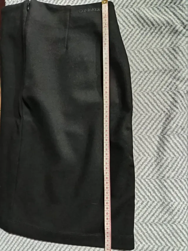 Falda Calvin Klein Negra Cuero Natural