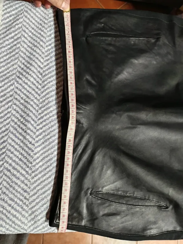 Falda Calvin Klein Negra Cuero Natural