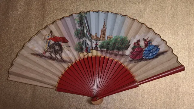 Abanico español pintado a mano
