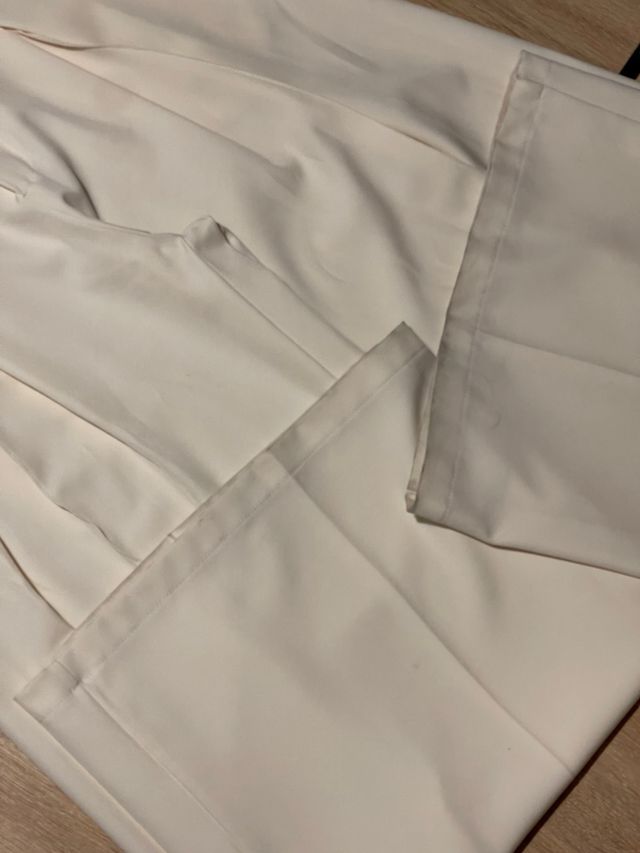 Pantaloni color panna con pence taglia 42