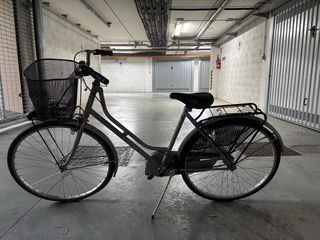 Bici da donna con cestino vendo per Bologna