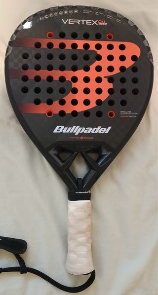 Pala Bullpadel Vertex 04 Hybrid 2025