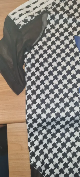 T-shirt over Adidas tulle tg.44