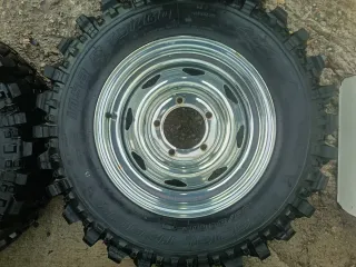 Llantas Lada Nova  4x4 195/80/R15