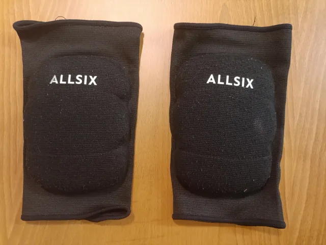 Conjunto rodilleras y manguitos voleibol ALLSIX