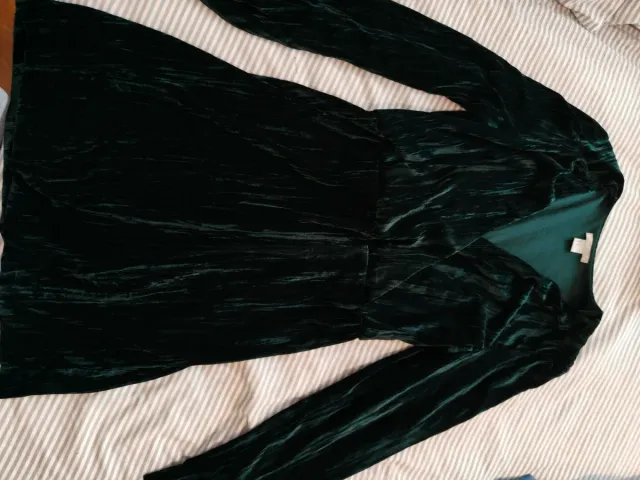 Vestido de terciopelo verde