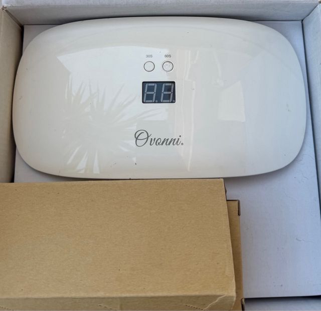 Lámpara UV de uñas