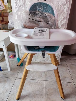 Trona Kinderkraft convertible a silla