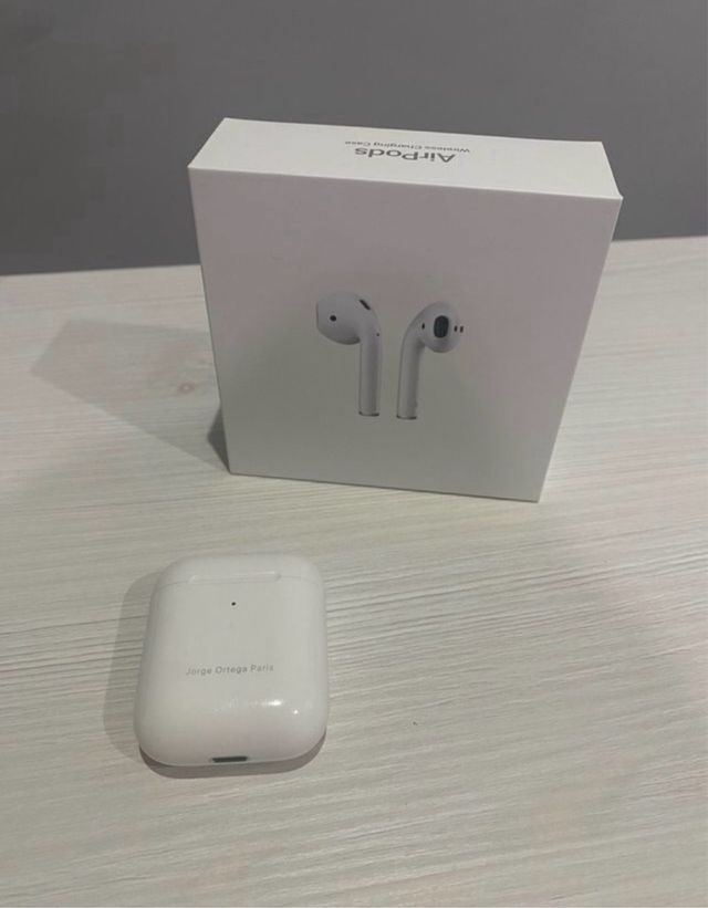Airpods 2ª Gen Carga Inalámbrica