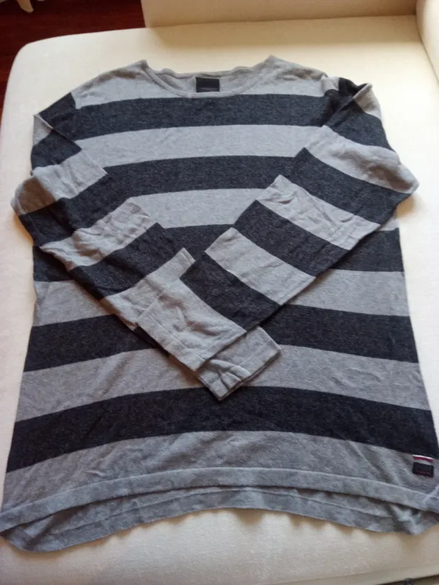 Jersey rayas gris y negro Produkt