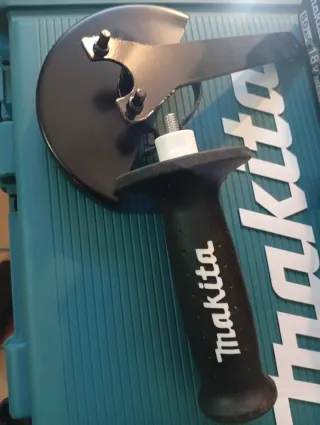 Amoladora Makita DGA504 🆕 con batería Makita 18v6