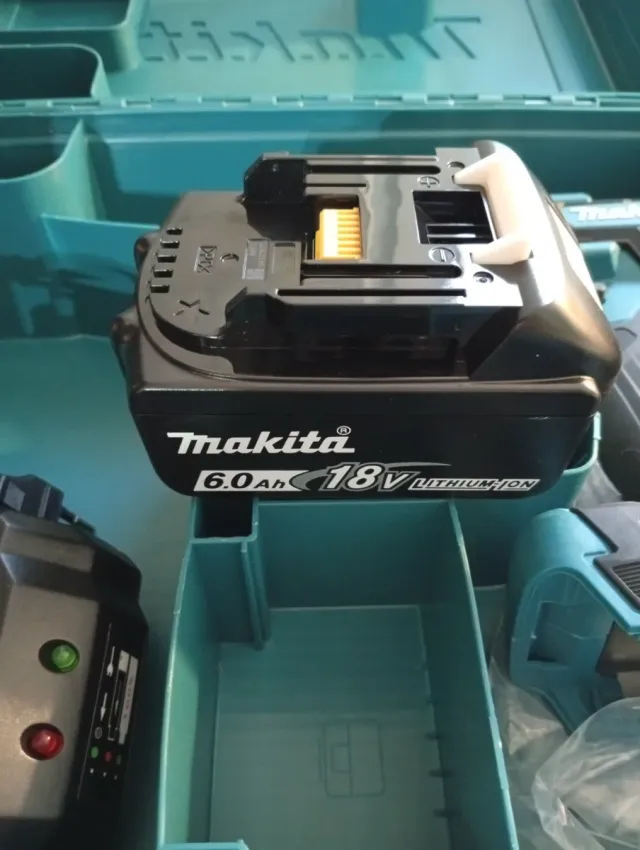 Amoladora Makita DGA504 🆕 con batería Makita 18v6