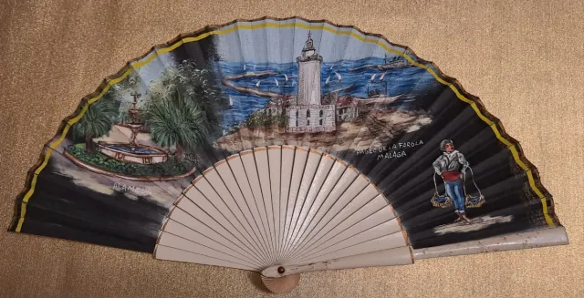 Abanico pintado a mano de Málaga
