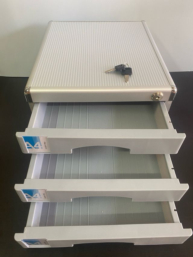 Caja fuerte oficina A4 con 3 cajones y llave