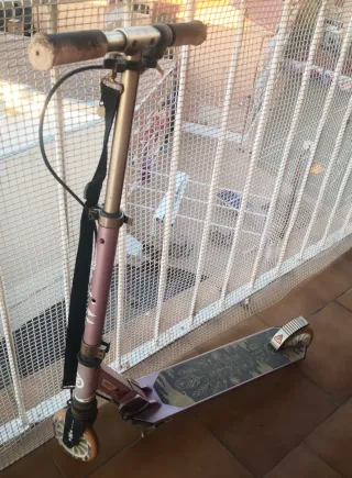 Patinete Decathlon Morado