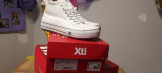Botas Xti Blancas Talla 34 Sin Estrenar