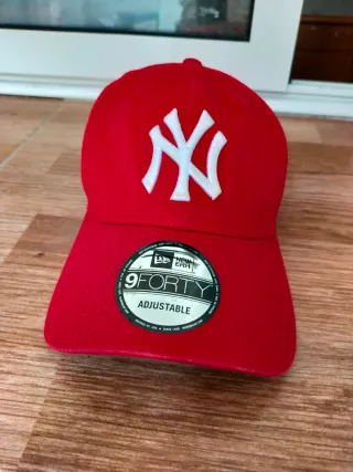 Gorra New York Yankees Roja Ajustable