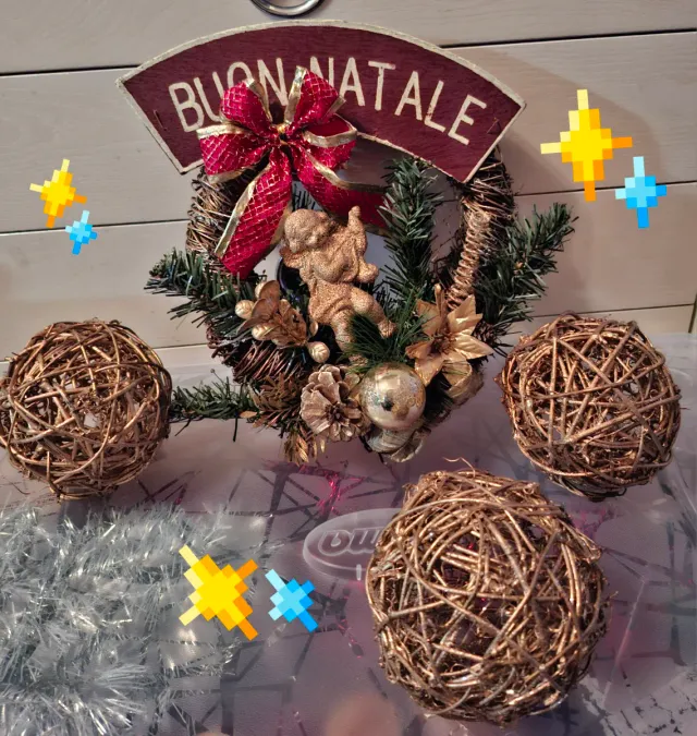 Ghirlanda Buon Natale decorata + sfere dorate