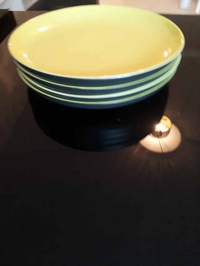 4 Platos Cerámica Color Pistacho