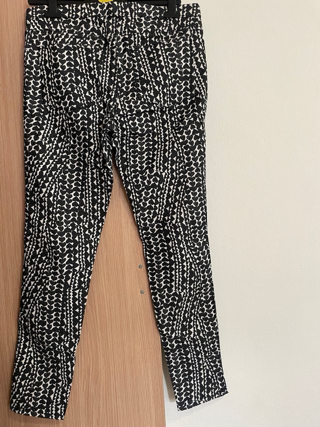 Pantalones estampados de corazones