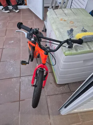 Bicicleta Monty Infantil Naranja precio negociable