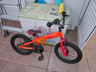 Bicicleta Monty Infantil Naranja precio negociable