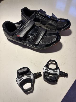 Zapatos y pedales Shimano carretera